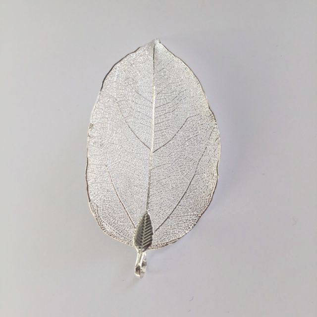 Real Leaf with Hanger - Silver