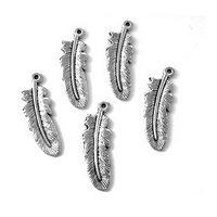 Metal Charms Feathers Platinum (5 pcs)