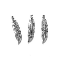 Metal Charms Feathers Platinum (3pcs)