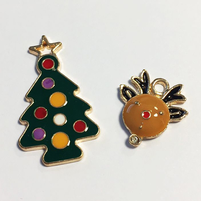 Christmas Charms - Christmas Tree & Reindeer Head 2 pcs