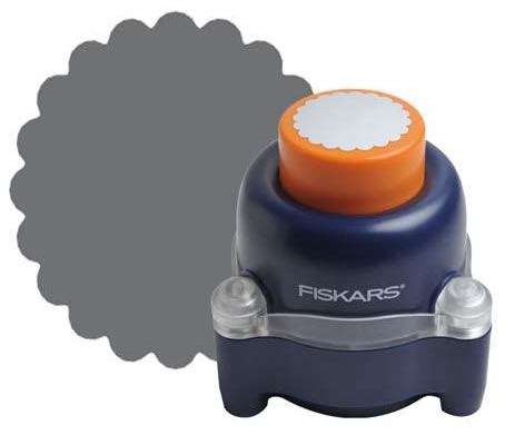 CLEARANCE Fiskars Everywhere Window Punch - Scalloped Circle 2